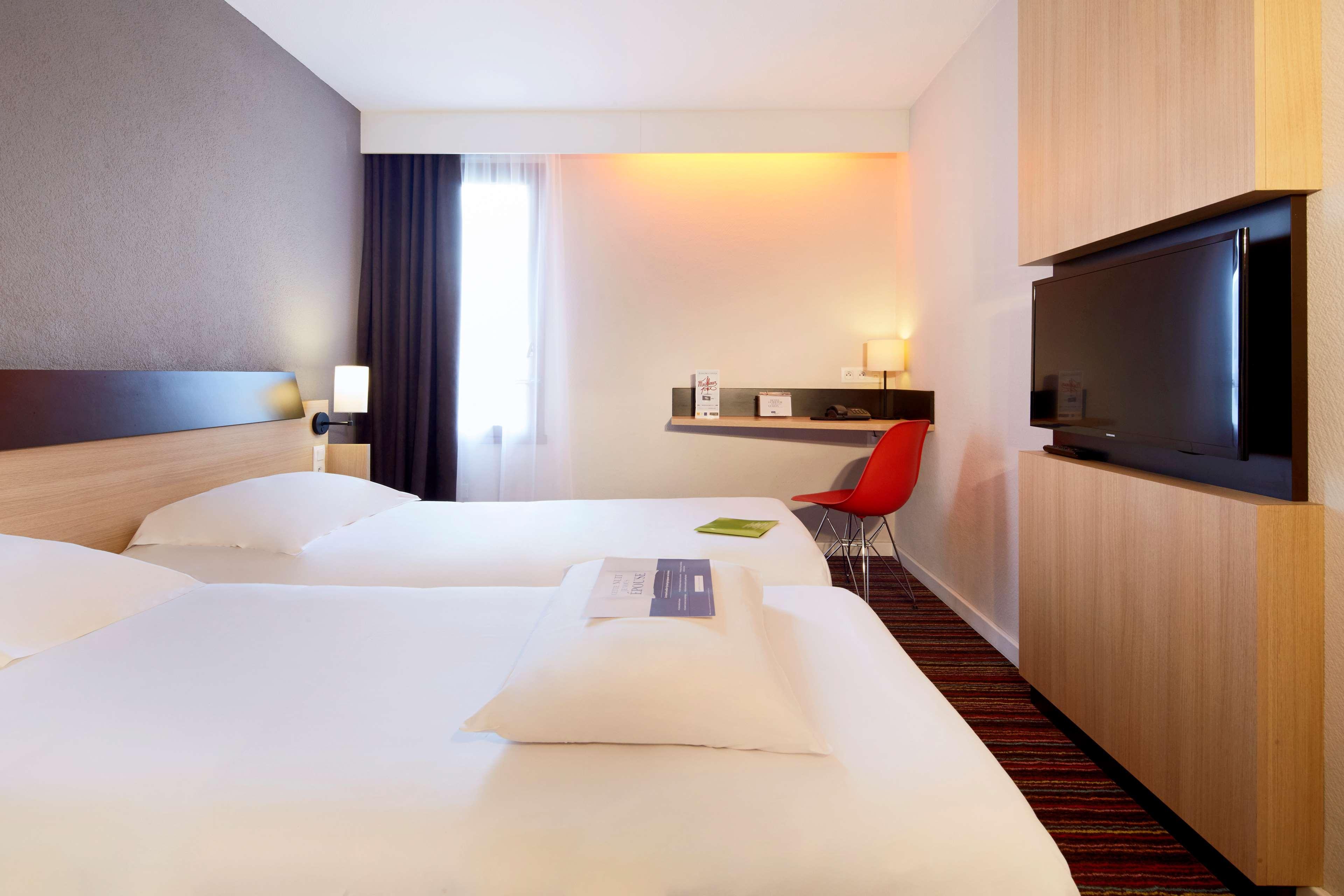 Kyriad Tours Sud - Chambray Les Tours Ngoại thất bức ảnh